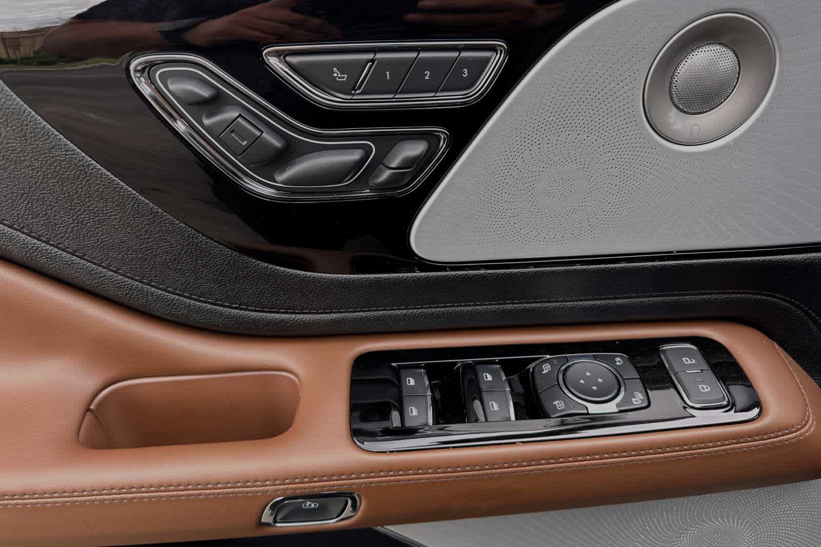 2024 Lincoln Aviator Reserve 13