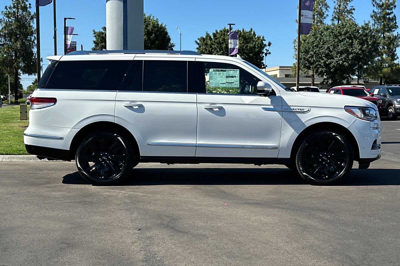 2024 Lincoln Navigator Reserve 8