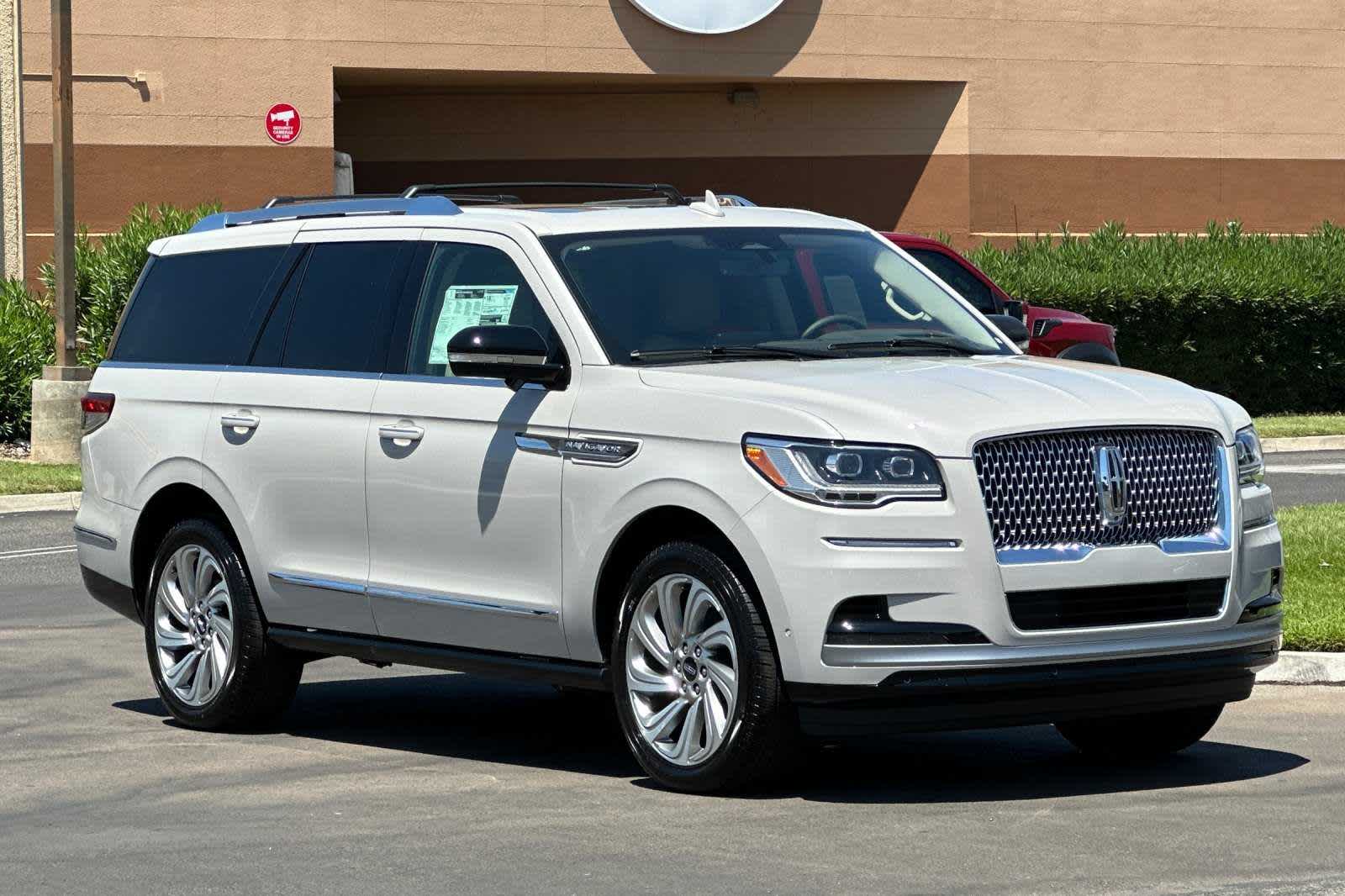 2024 Lincoln Navigator Reserve 10