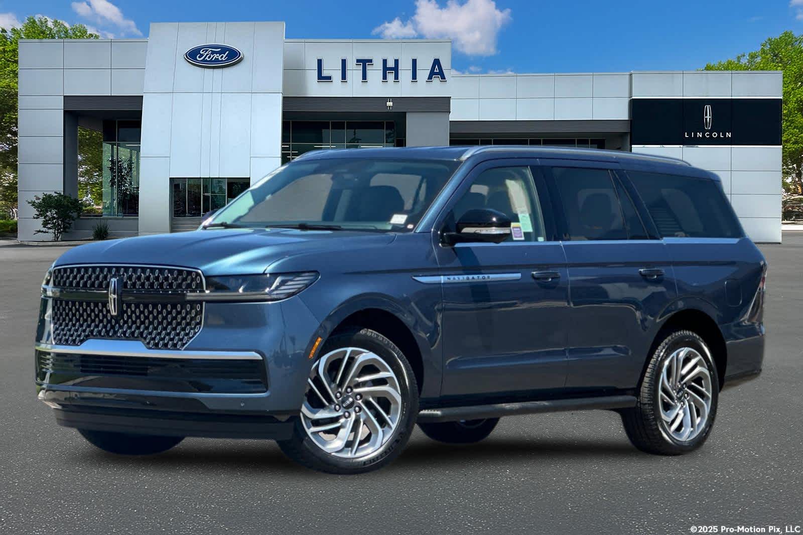 2027 Lincoln Navigator