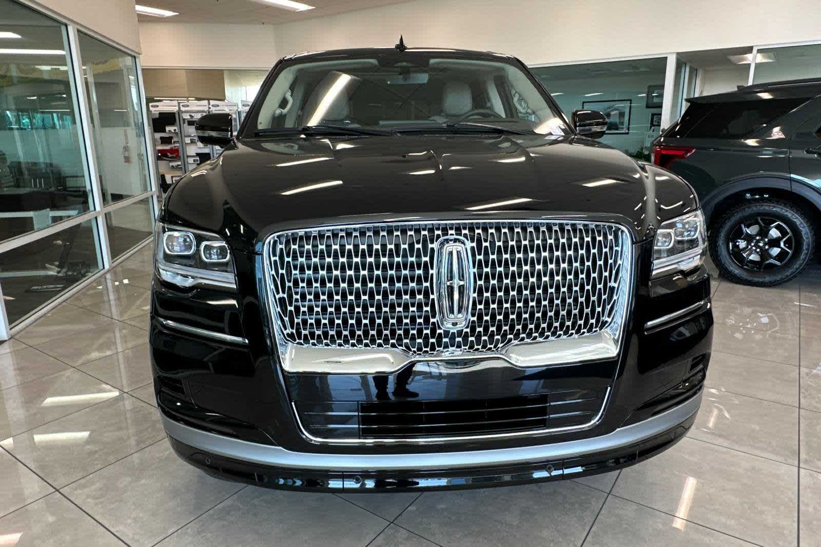 2024 Lincoln Navigator L Reserve 11