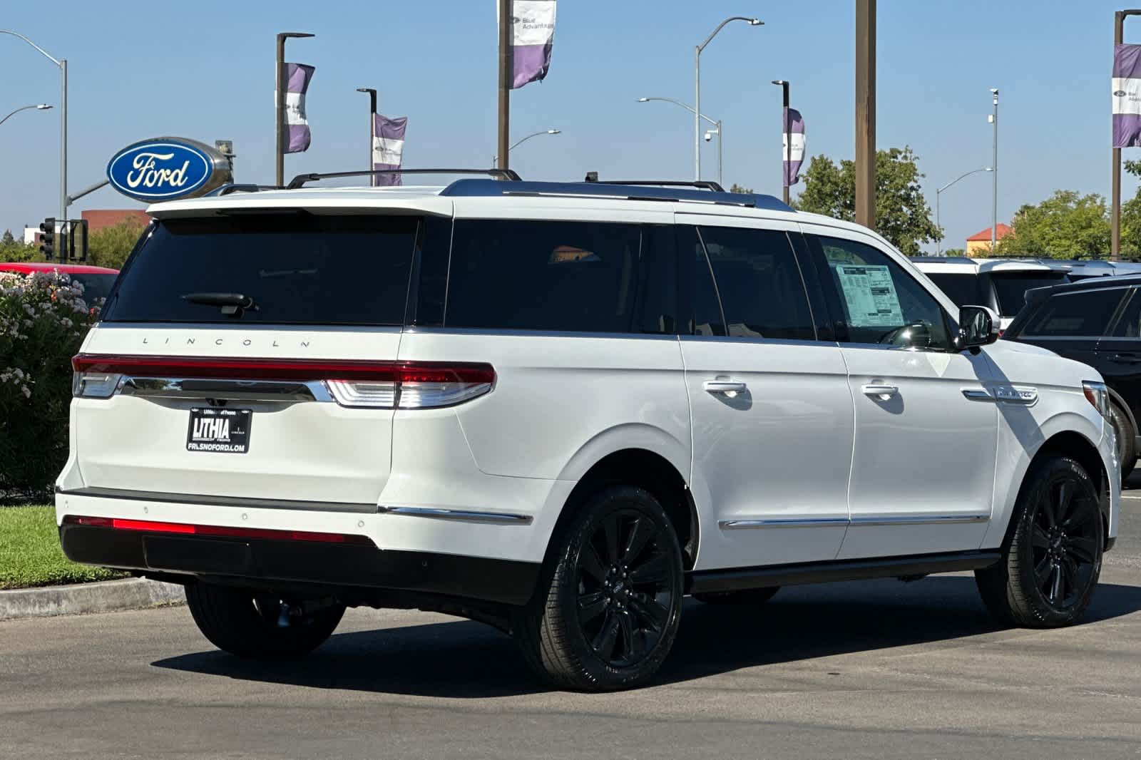 2024 Lincoln Navigator L Reserve 2