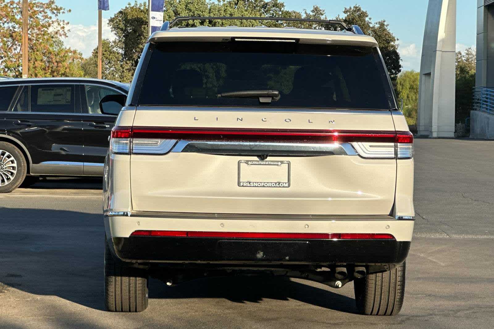 2024 Lincoln Navigator L Reserve 7