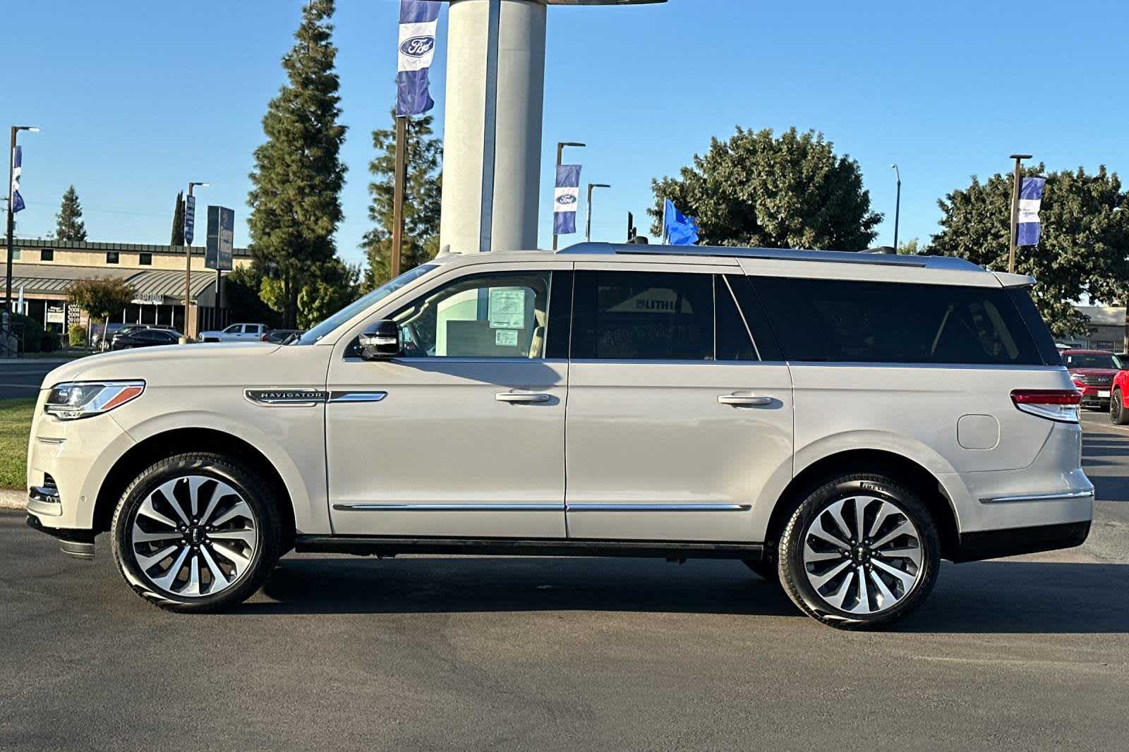 2024 Lincoln Navigator L Reserve 5