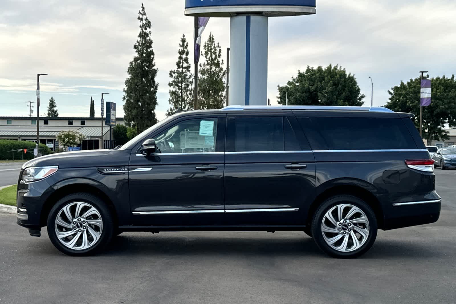 2024 Lincoln Navigator L Reserve 5