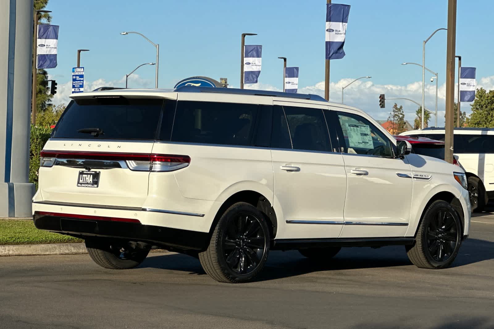 2024 Lincoln Navigator L Reserve 2