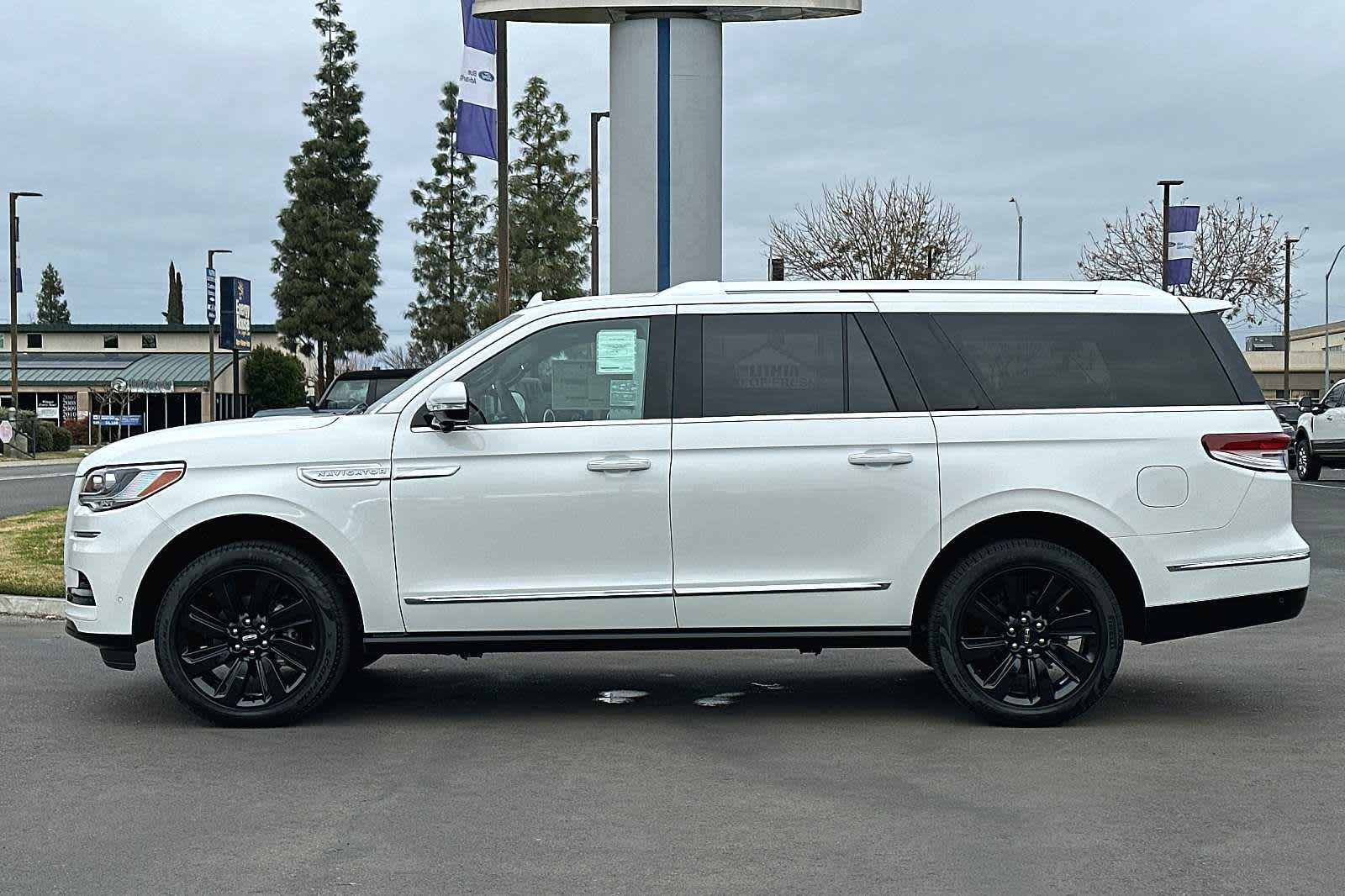 2024 Lincoln Navigator L Reserve 5