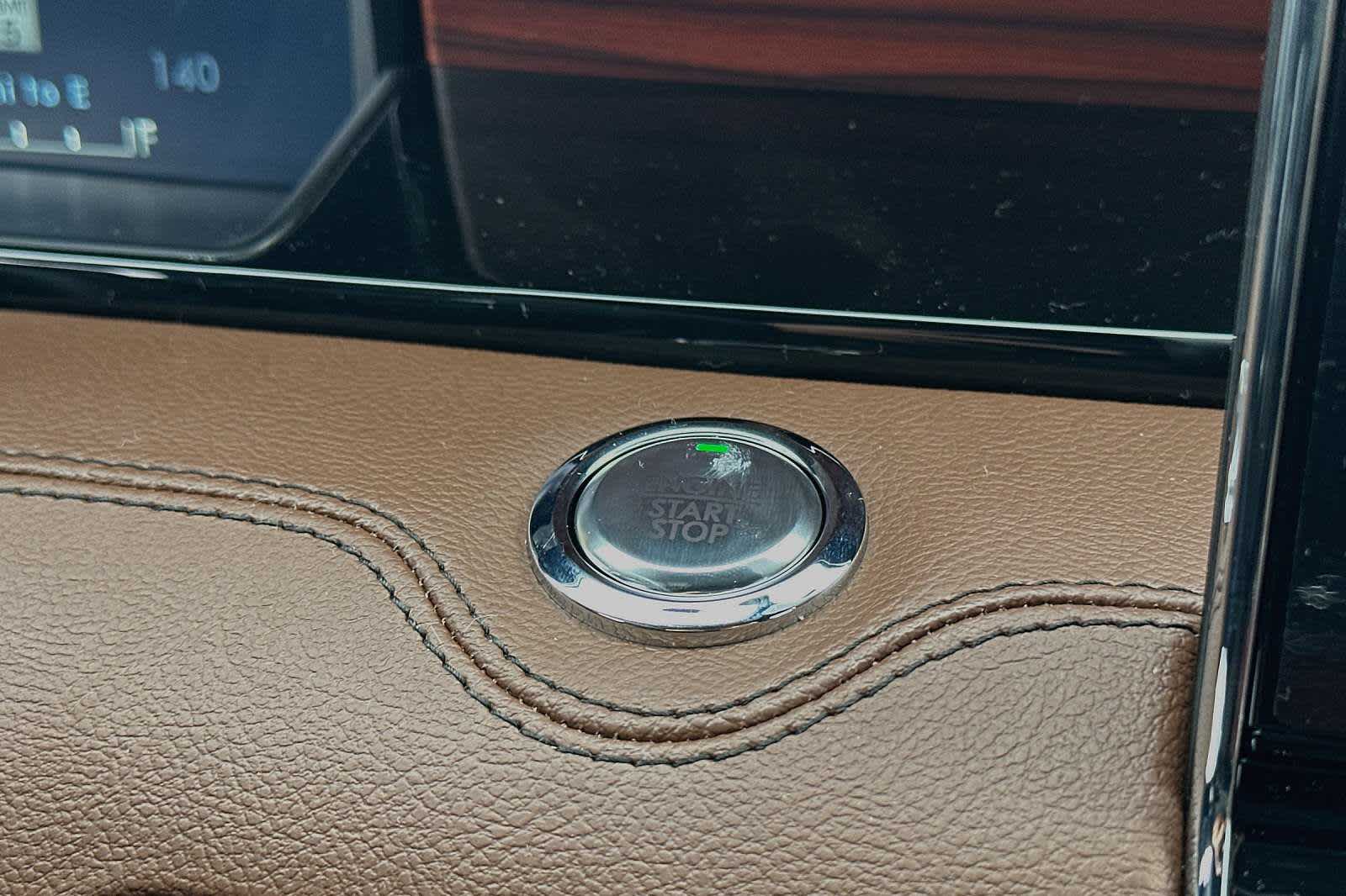 2024 Lincoln Navigator L Reserve 25