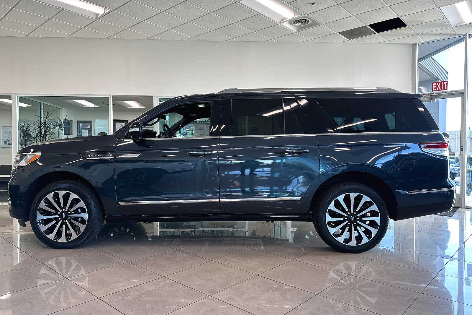 2024 Lincoln Navigator L Reserve 5