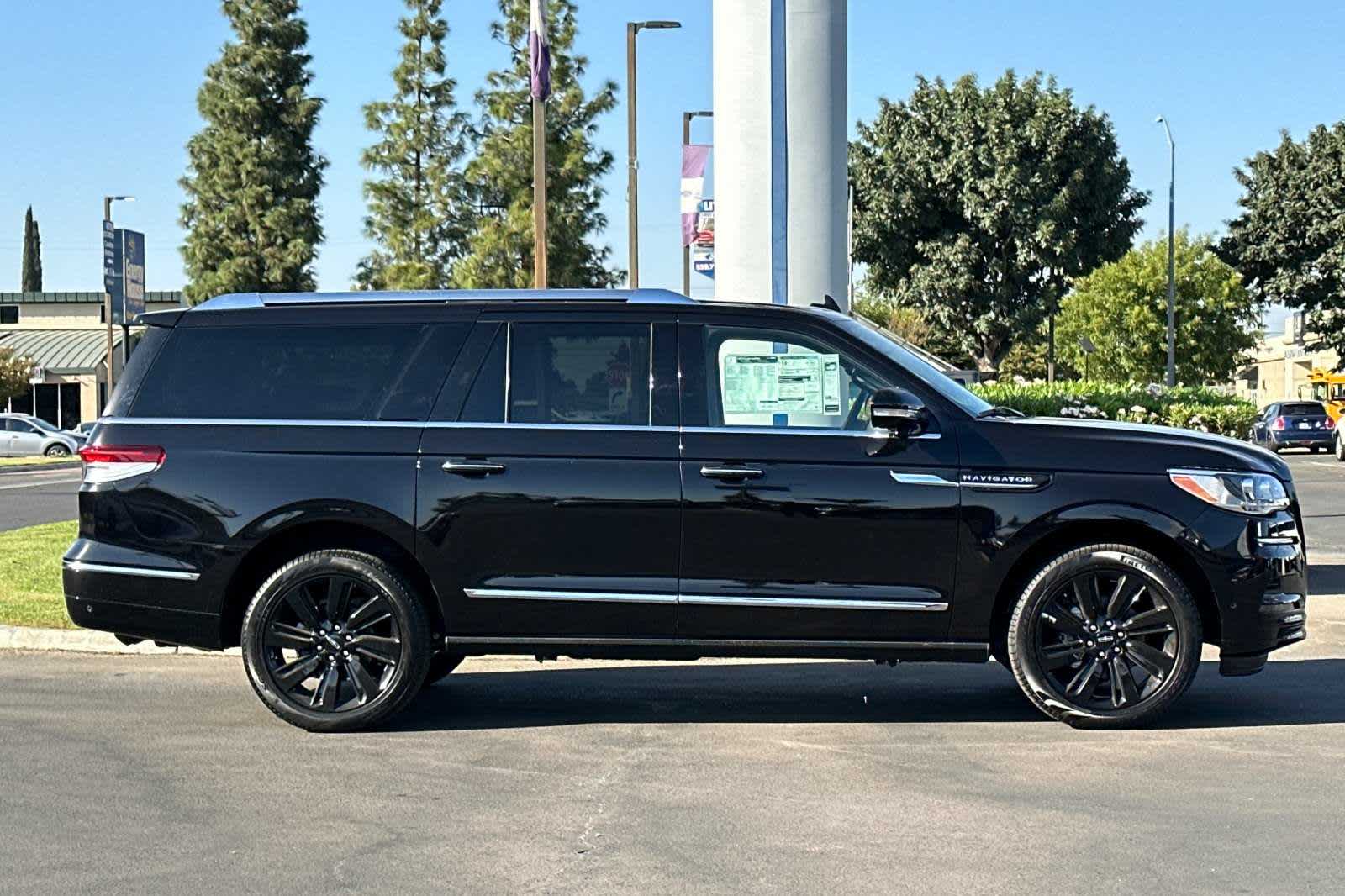 2024 Lincoln Navigator L Reserve 8