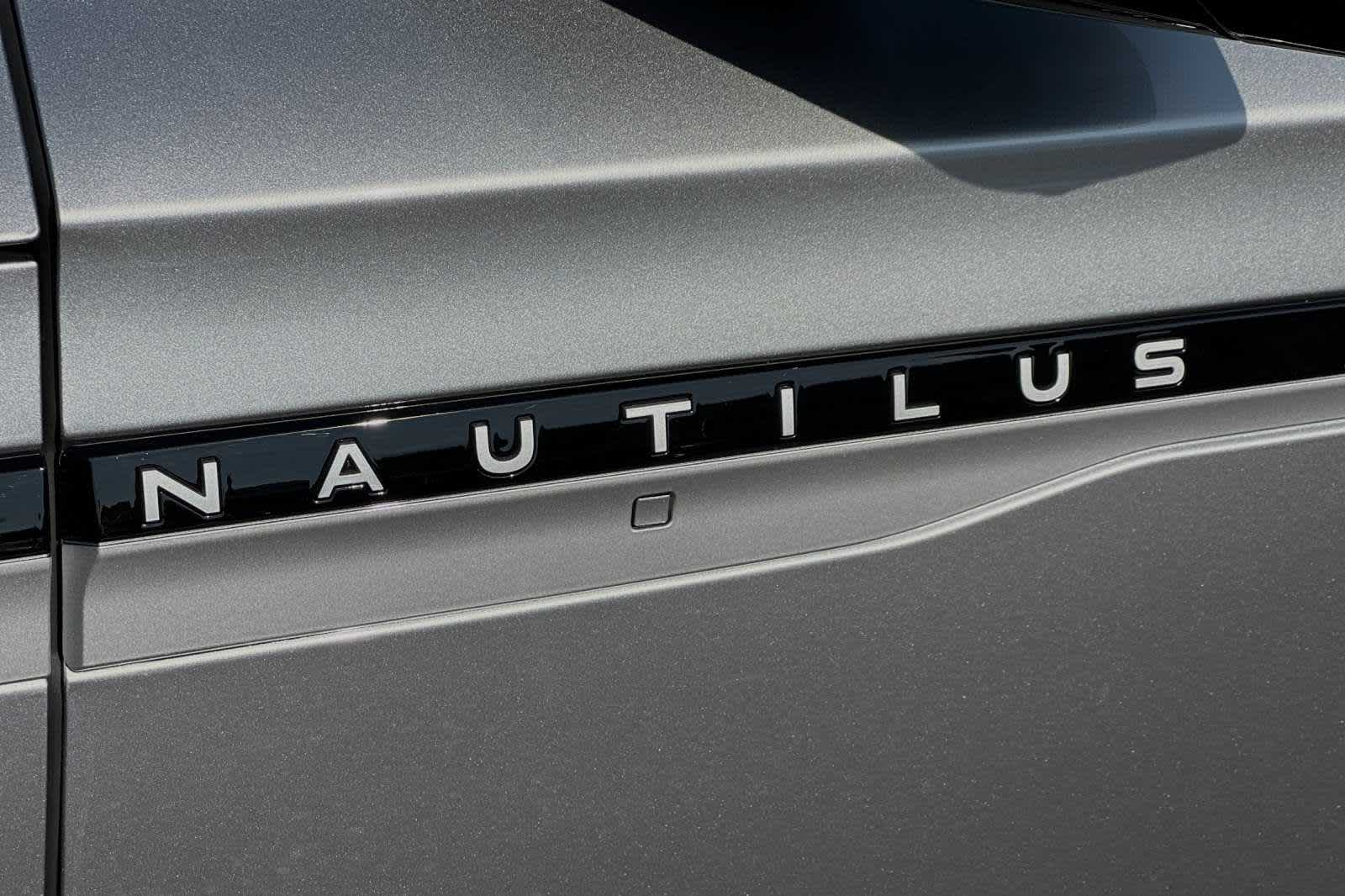 2024 Lincoln Nautilus Premiere 28