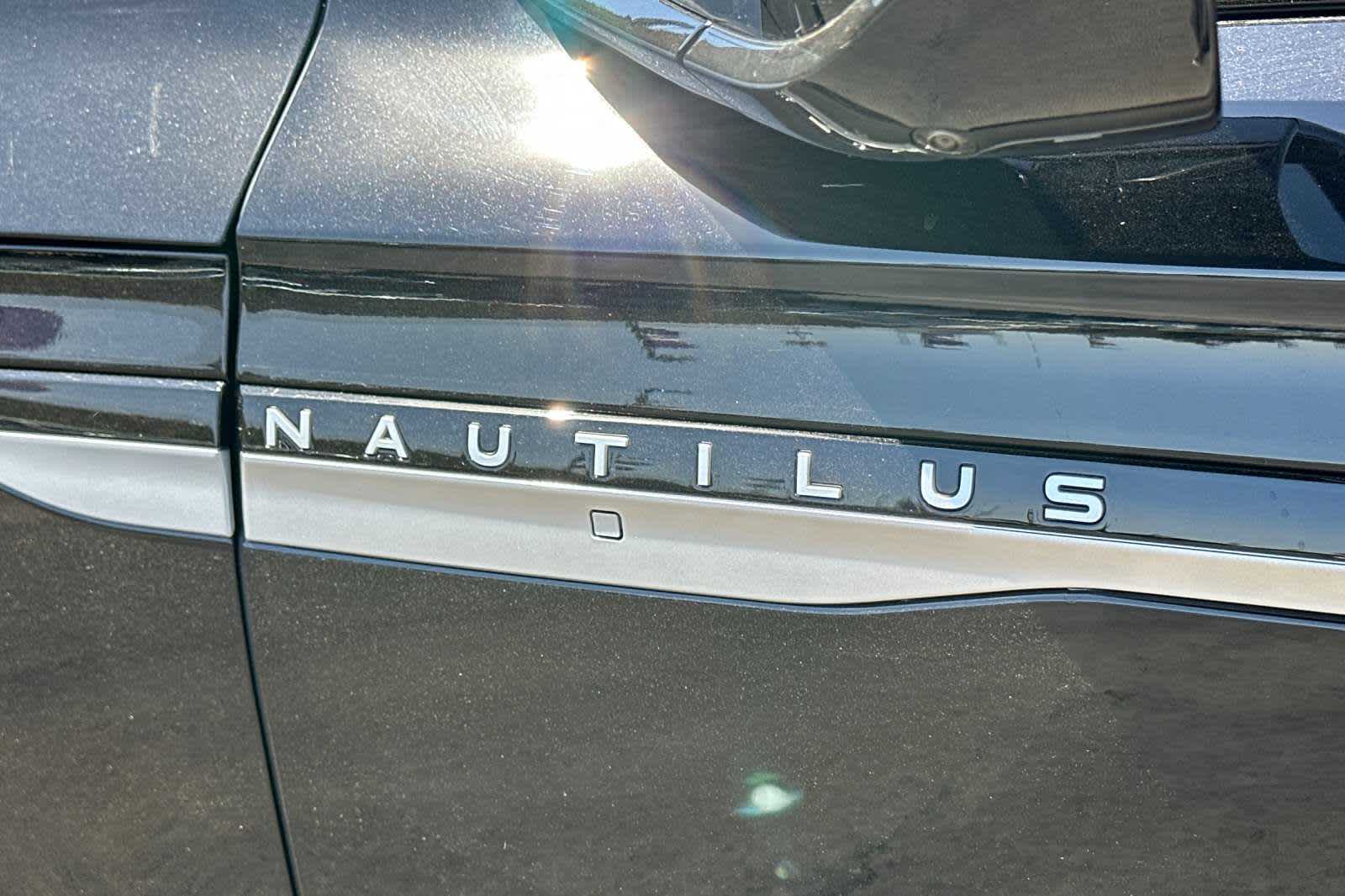 2024 Lincoln Nautilus Premiere 26