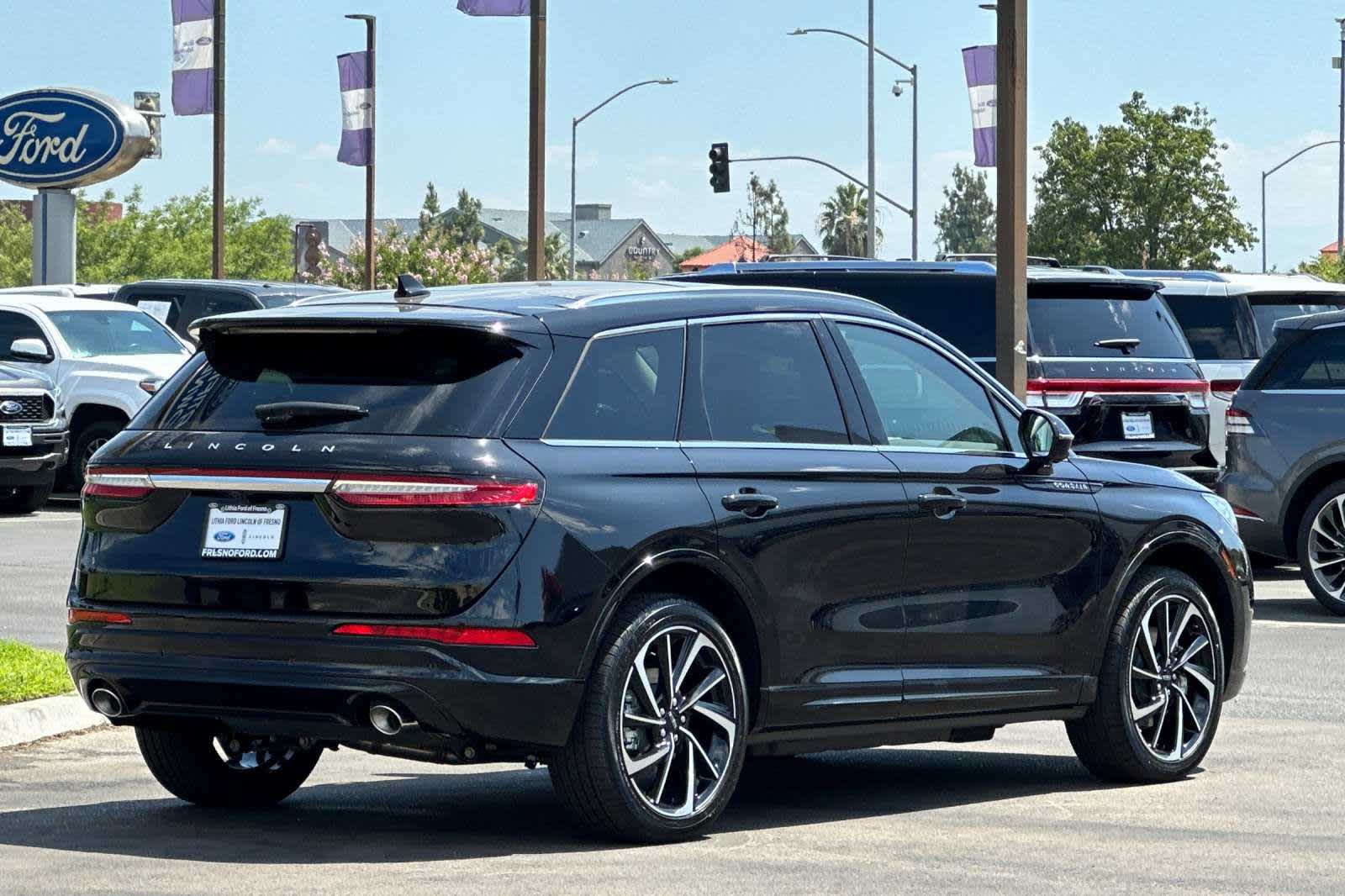 2024 Lincoln Corsair Grand Touring 2