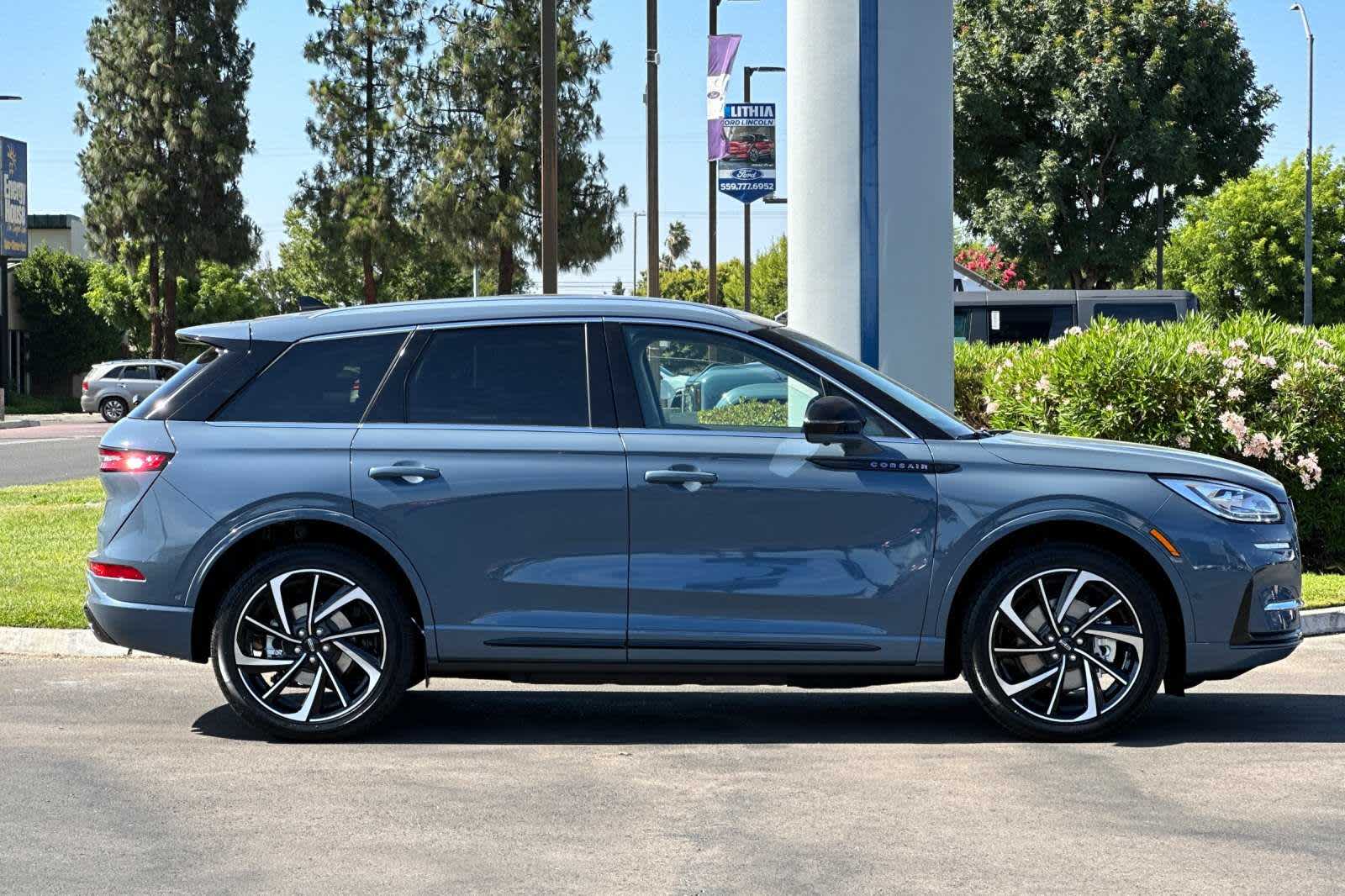 2024 Lincoln Corsair Grand Touring 8