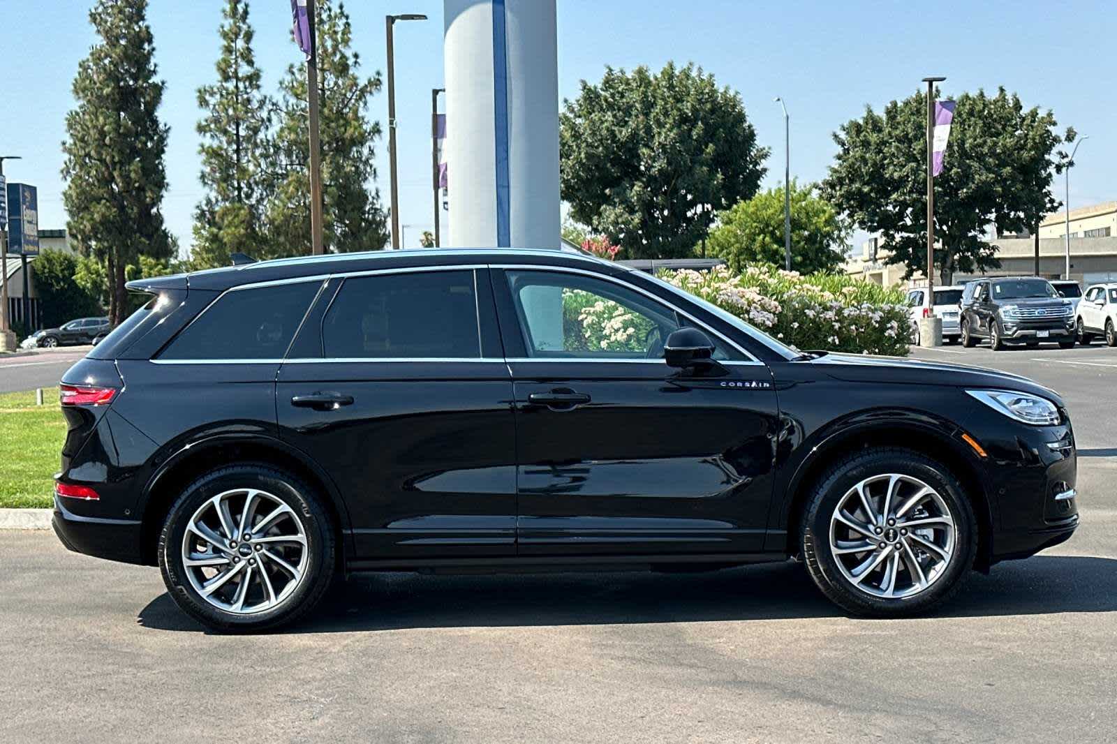 2024 Lincoln Corsair Grand Touring 8