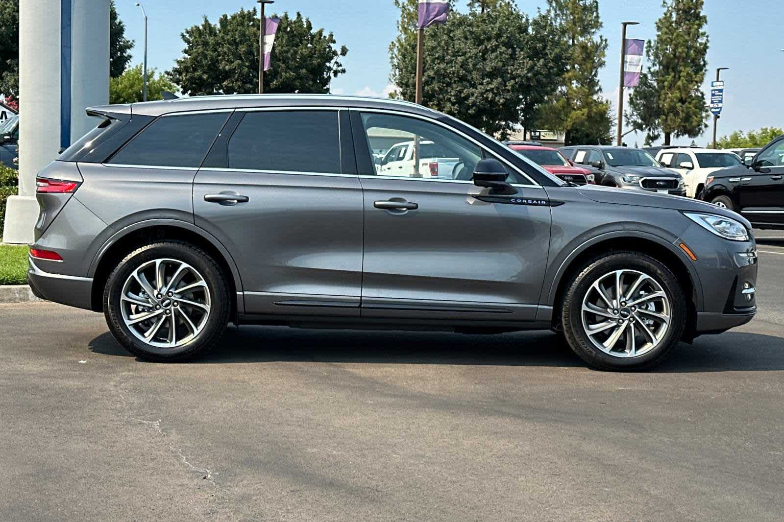 2024 Lincoln Corsair Grand Touring 8