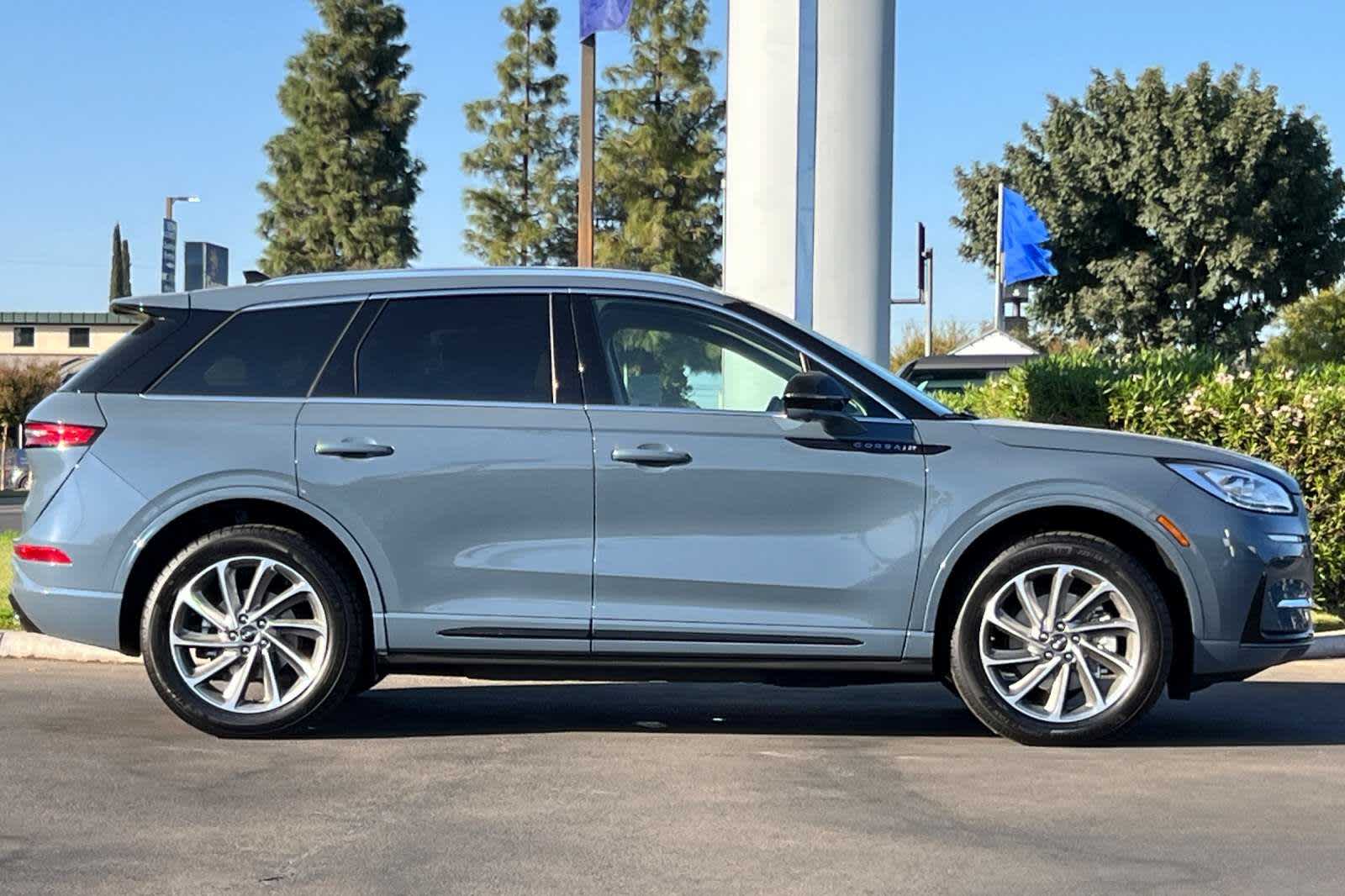 2024 Lincoln Corsair Grand Touring 8