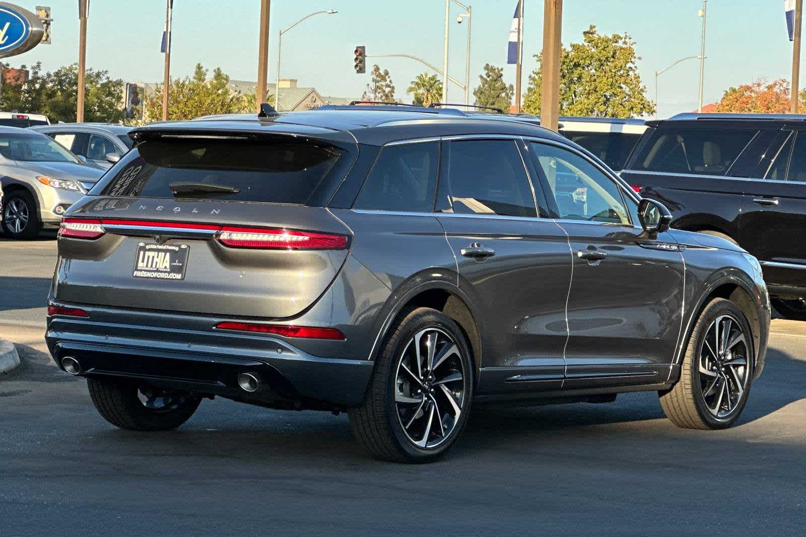 2024 Lincoln Corsair Grand Touring 2