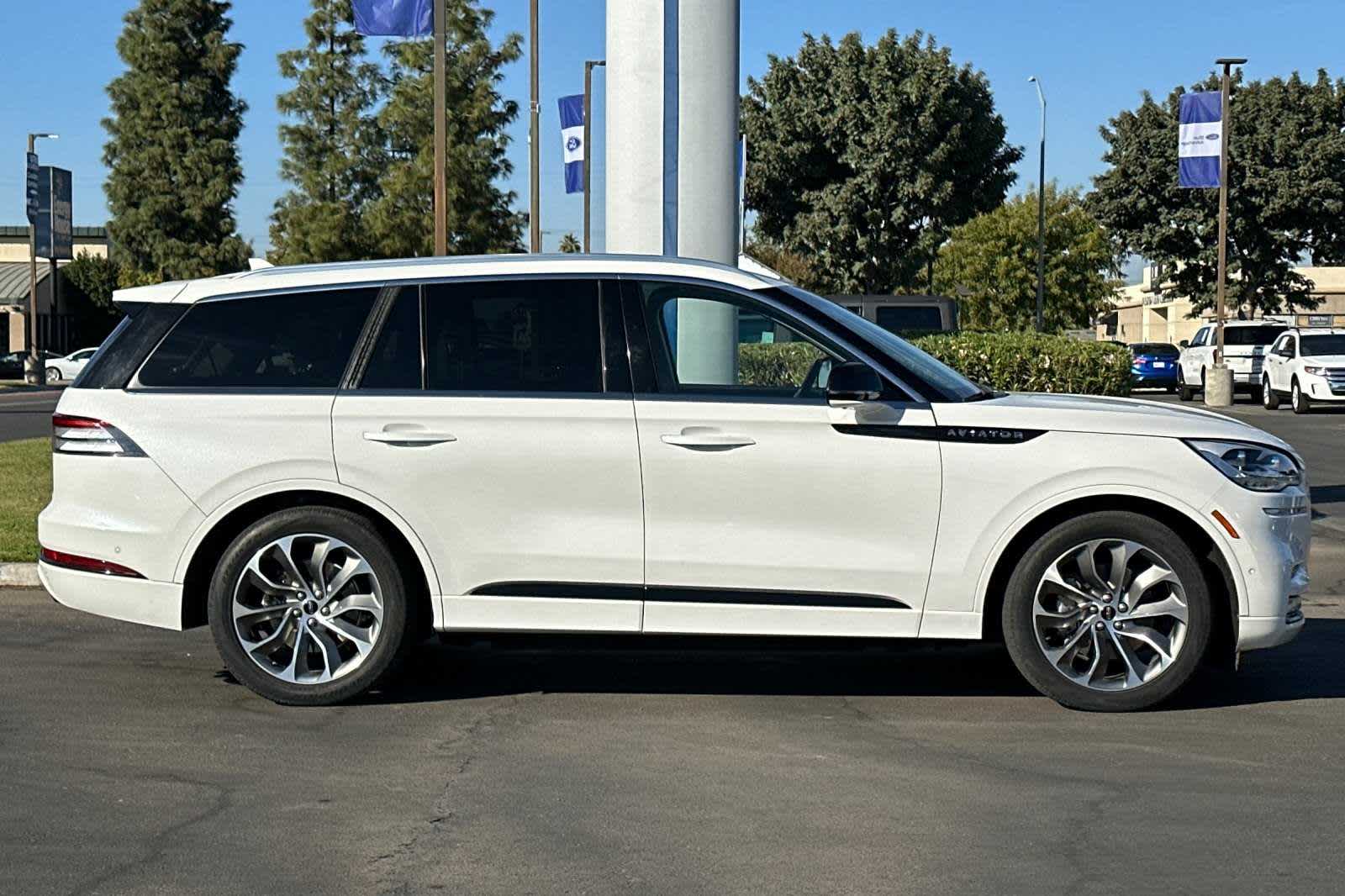 2020 Lincoln Aviator Grand Touring 8