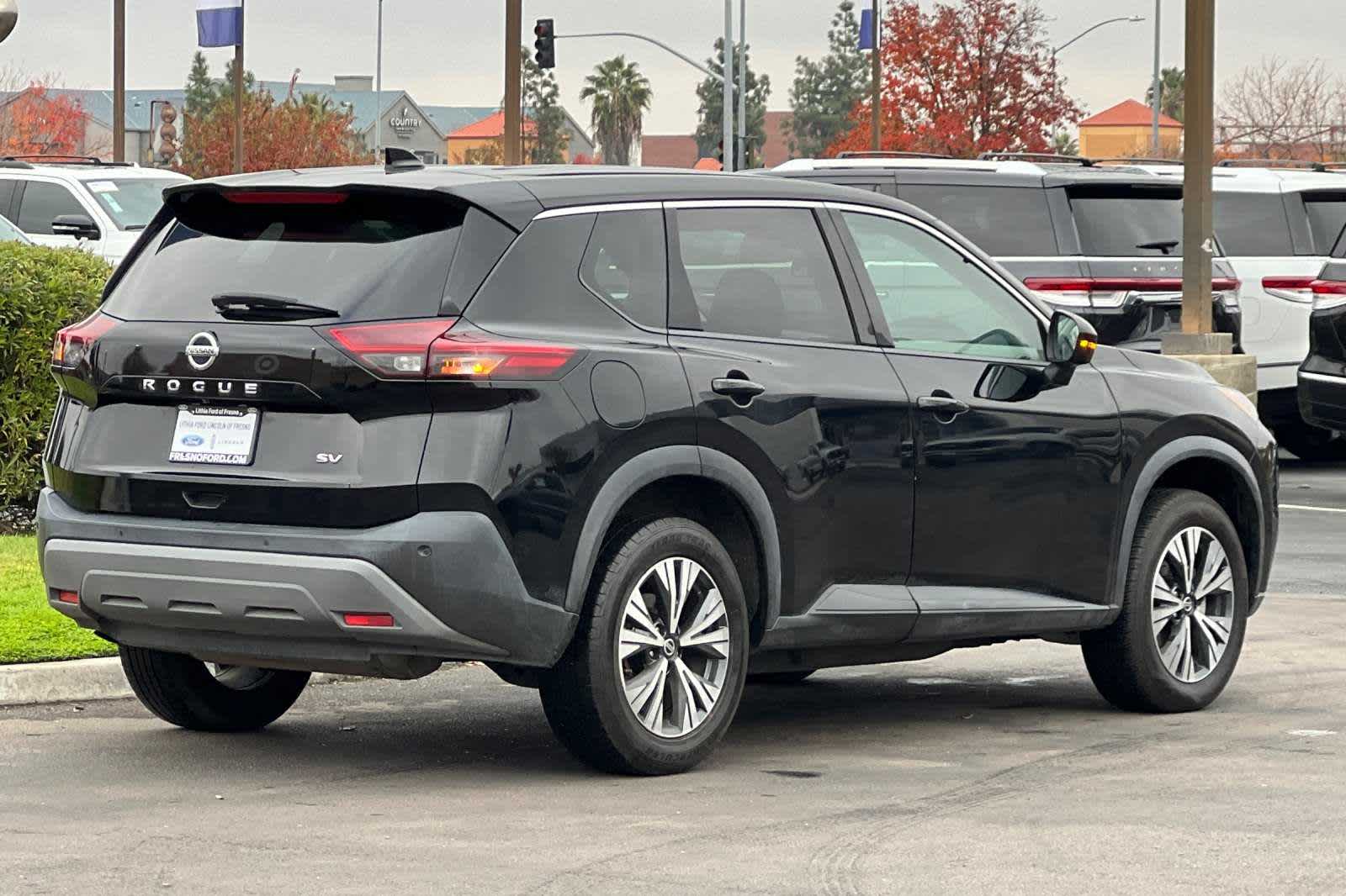 2021 Nissan Rogue SV 2