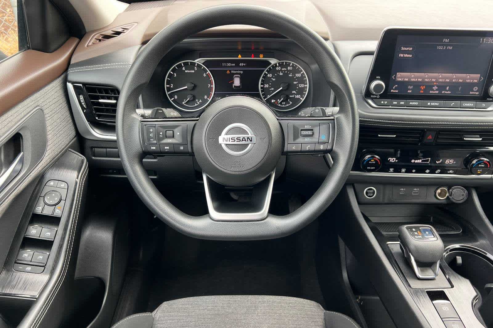 2021 Nissan Rogue SV 14