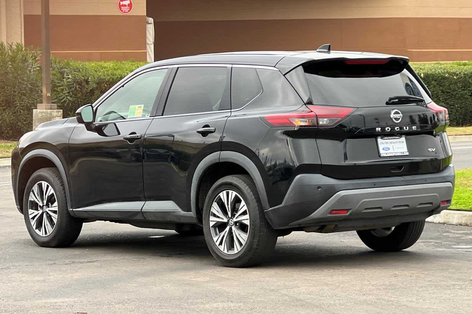 2021 Nissan Rogue SV 6