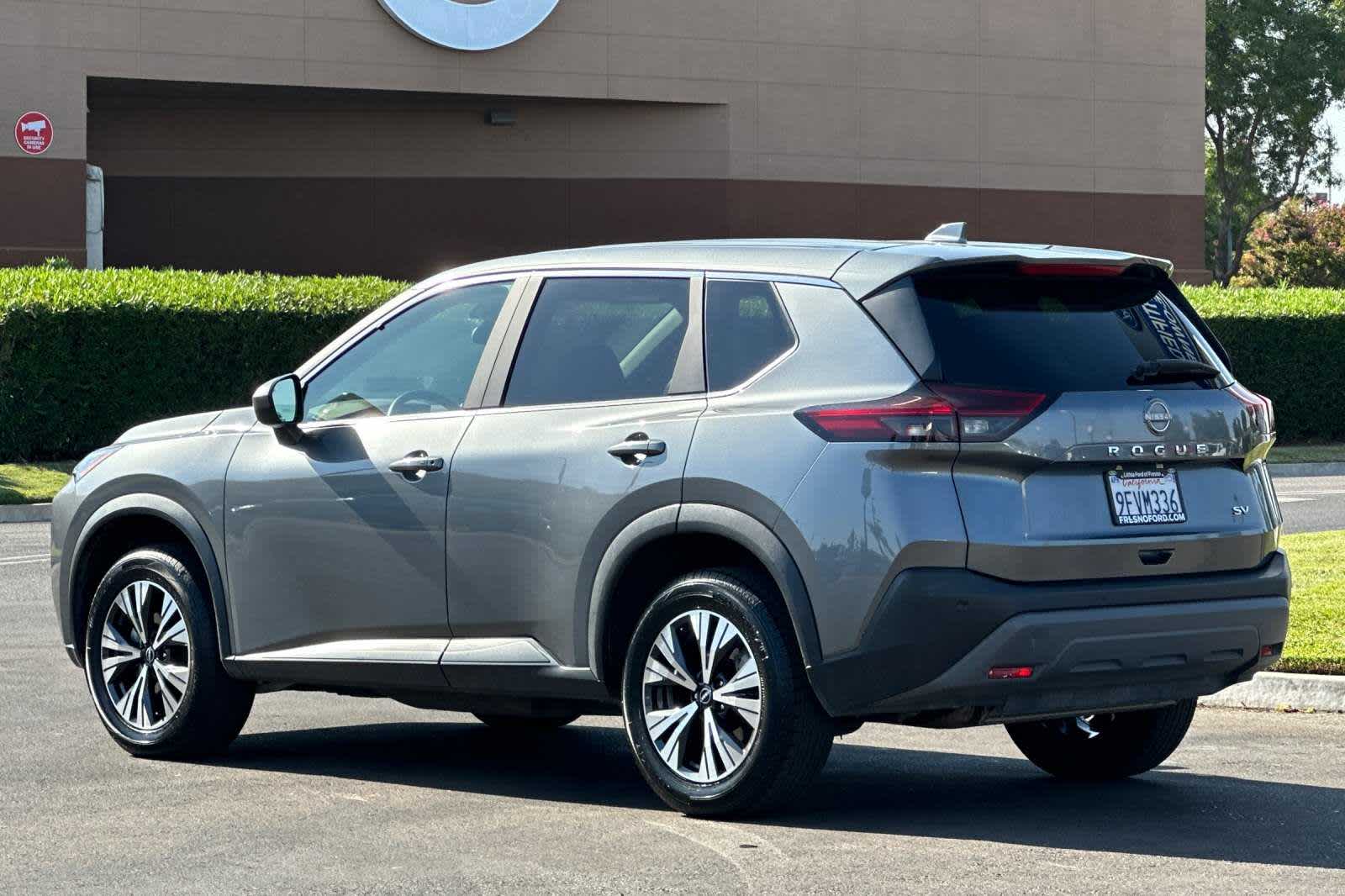 2023 Nissan Rogue SV 6