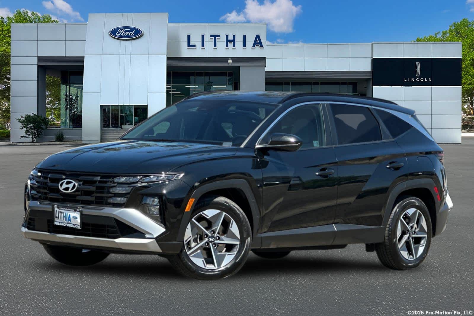 Phantom Black 2025 Hyundai Tucson SUV / Crossover Front-Wheel Drive 8-Speed Automatic