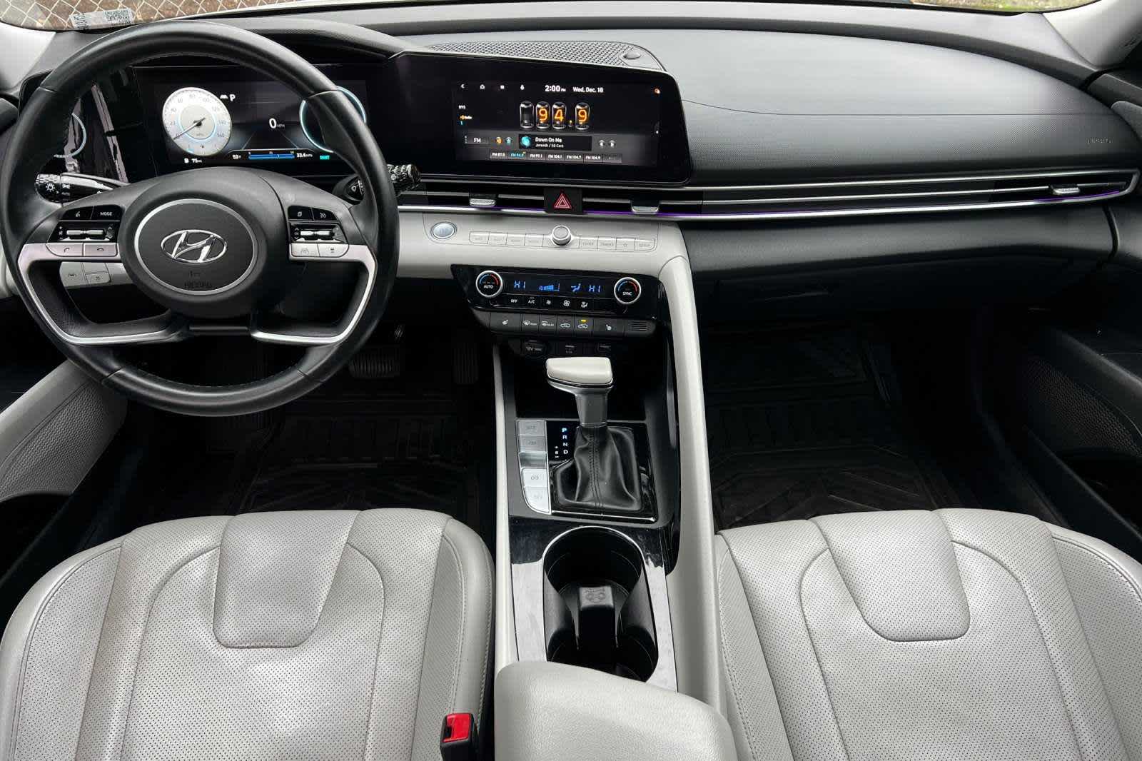 2021 Hyundai Elantra Limited 3