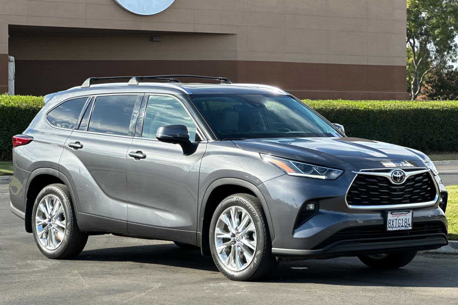 2021 Toyota Highlander Limited 9