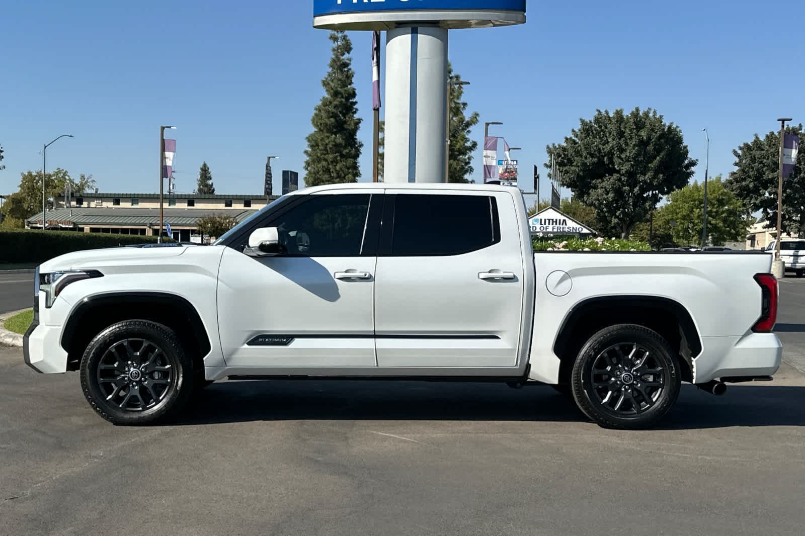 2023 Toyota Tundra Platinum Hybrid CrewMax 5.5 Bed 5