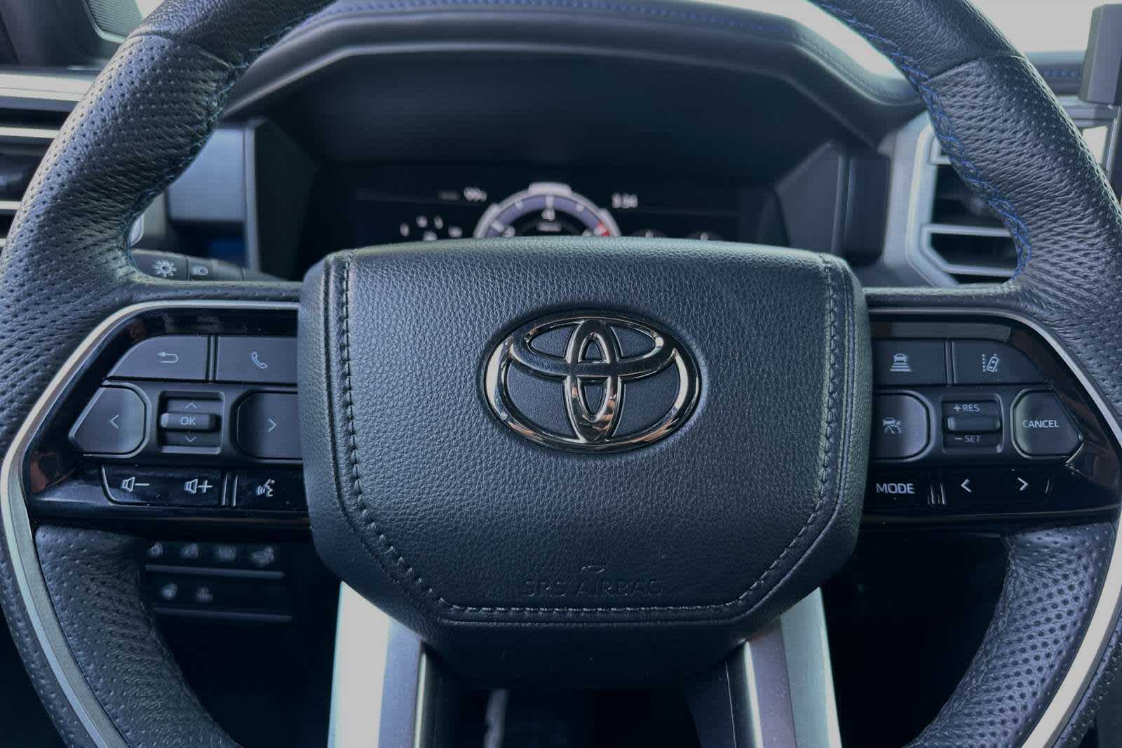 2023 Toyota Tundra Platinum Hybrid CrewMax 5.5 Bed 22