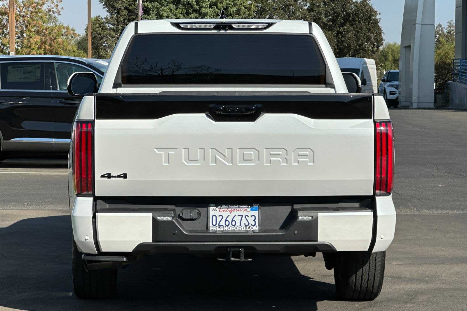 2023 Toyota Tundra Platinum Hybrid CrewMax 5.5 Bed 7