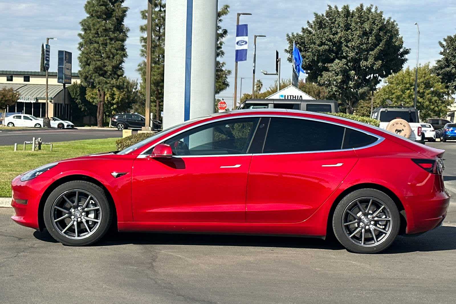 2020 Tesla Model 3 Standard Range 5