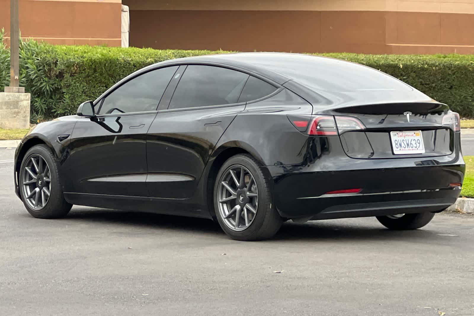 2021 Tesla Model 3 Standard Range Plus 6