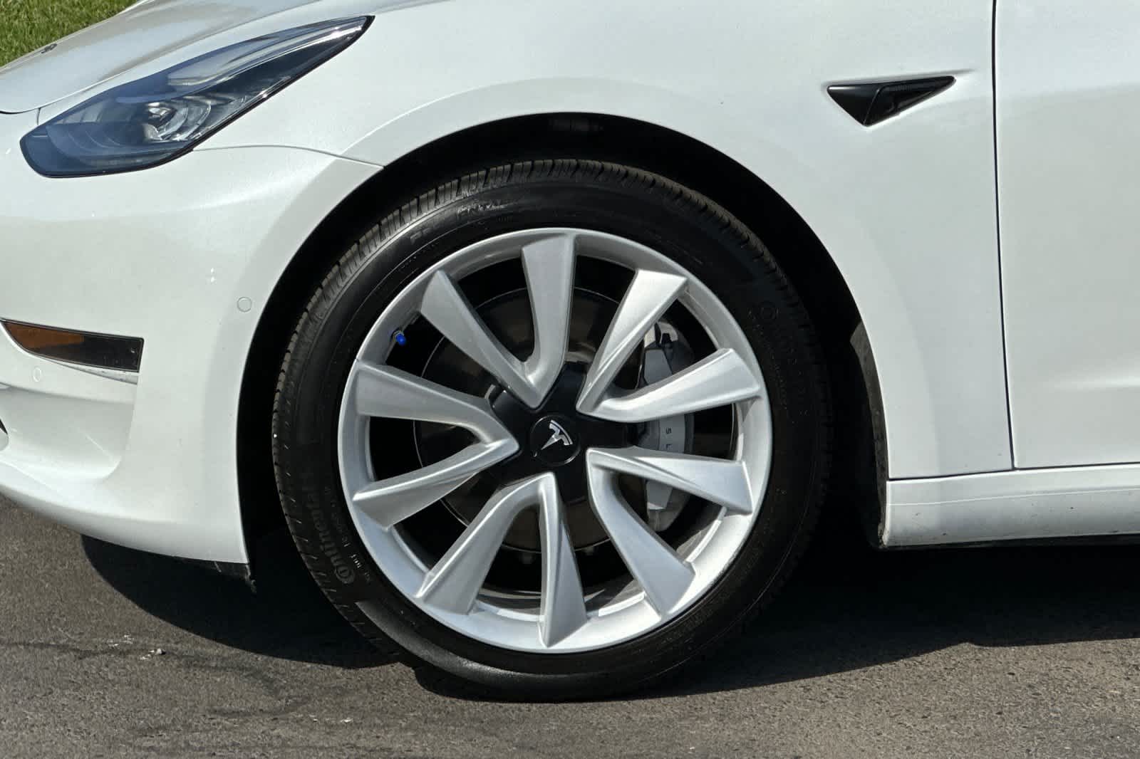 2020 Tesla Model 3 Standard Range 24