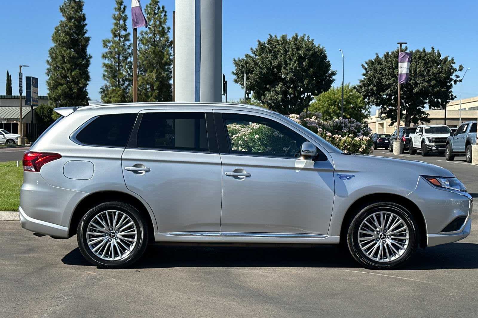 2022 Mitsubishi Outlander SEL 8