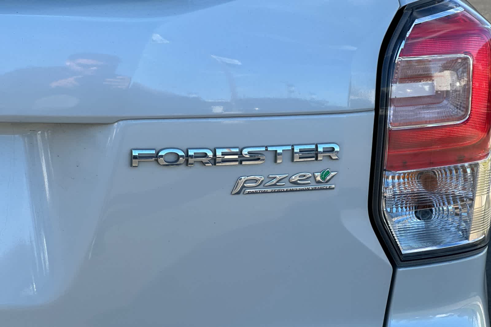 2017 Subaru Forester Premium 26