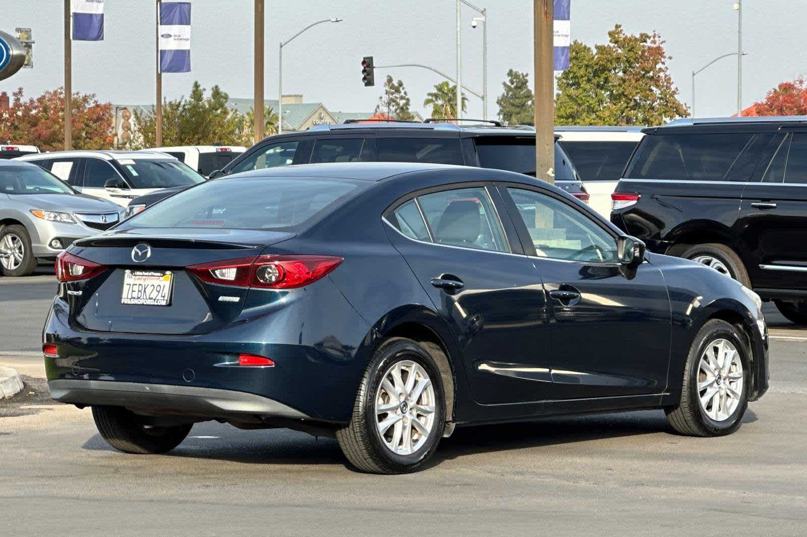 2014 Mazda MAZDA3 i Touring 2