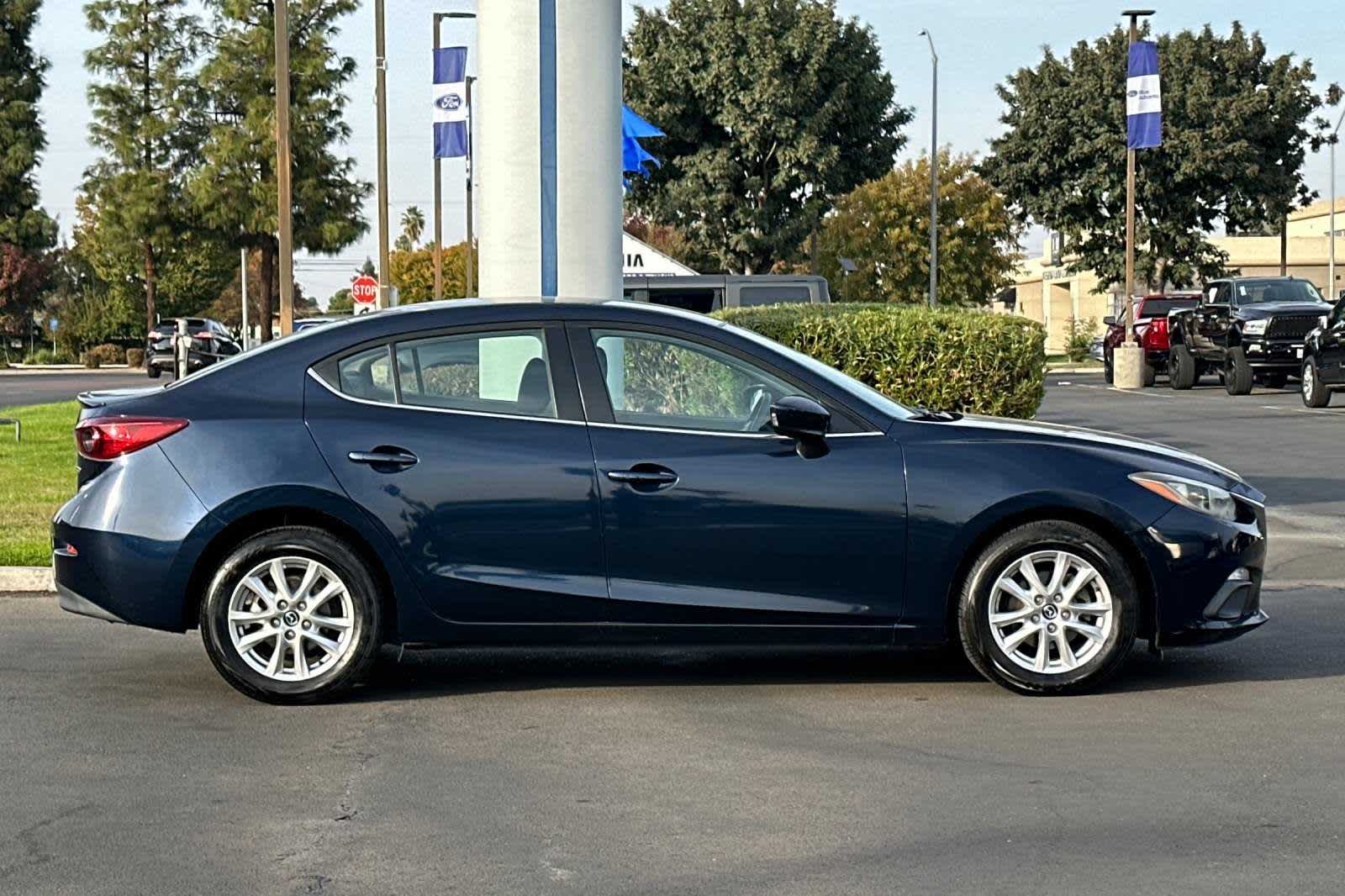 2014 Mazda MAZDA3 i Touring 8