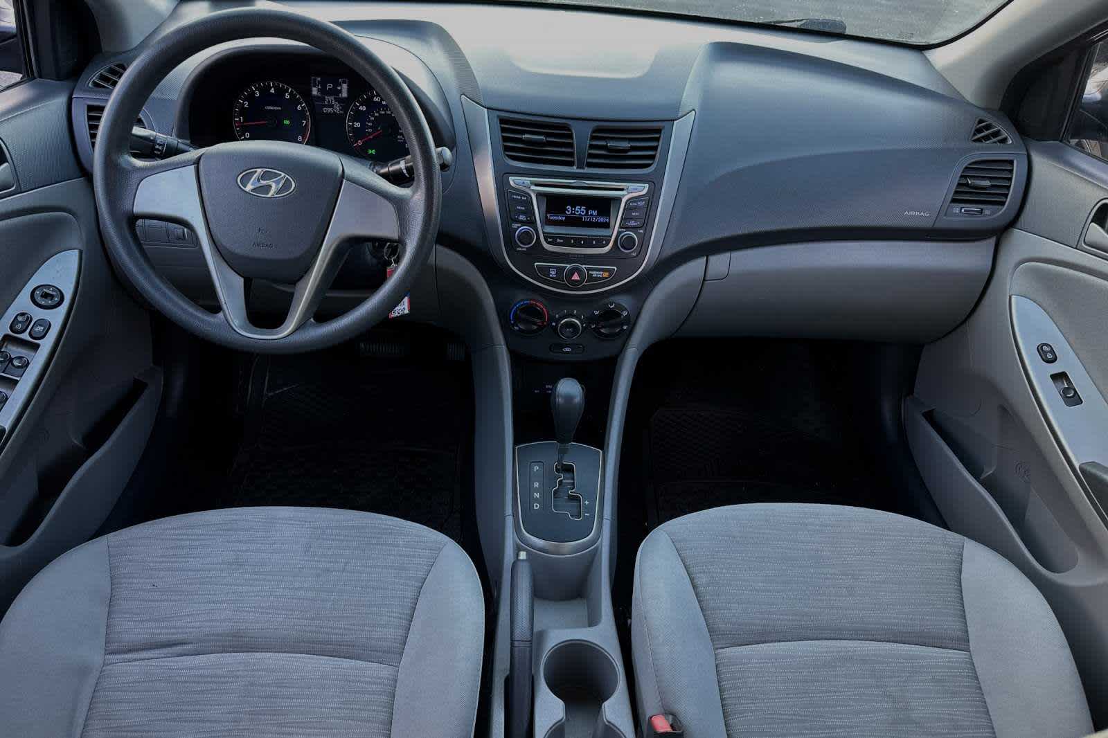 2016 Hyundai Accent SE 3