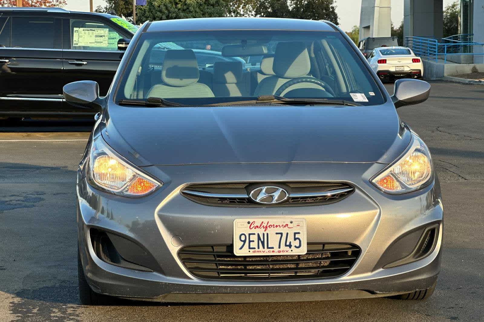 2016 Hyundai Accent SE 10