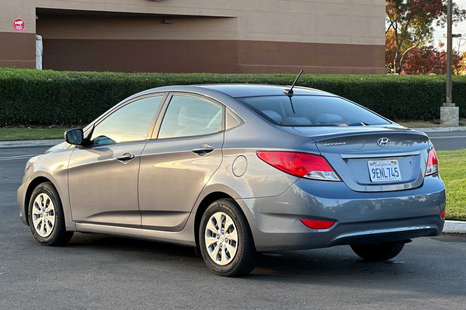 2016 Hyundai Accent SE 6