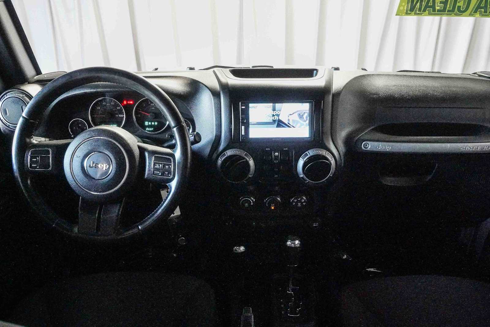 2016 Jeep Wrangler Unlimited Sport 11