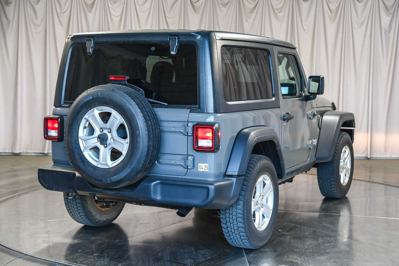 2020 Jeep Wrangler Sport S 4