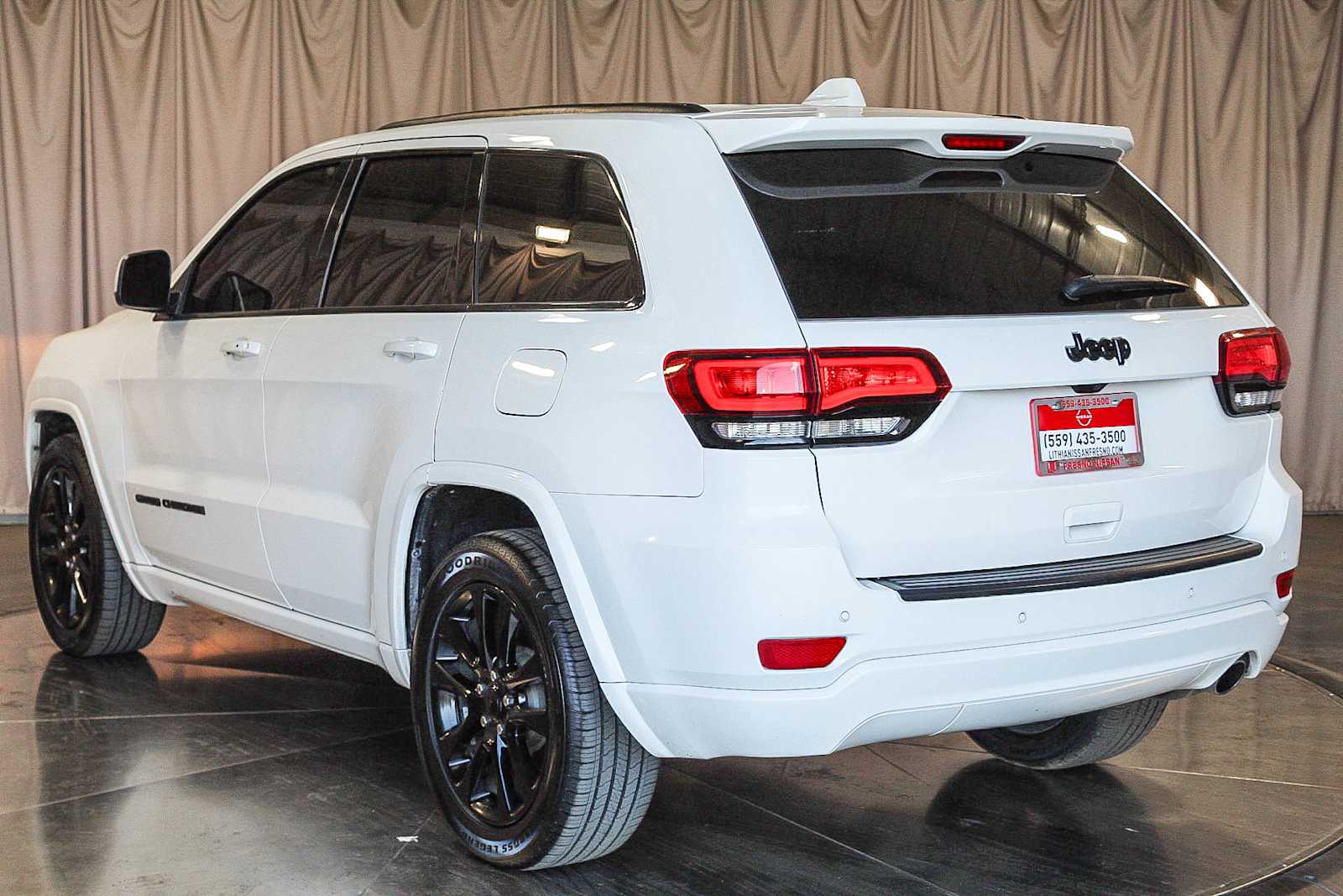 2018 Jeep Grand Cherokee Altitude 2