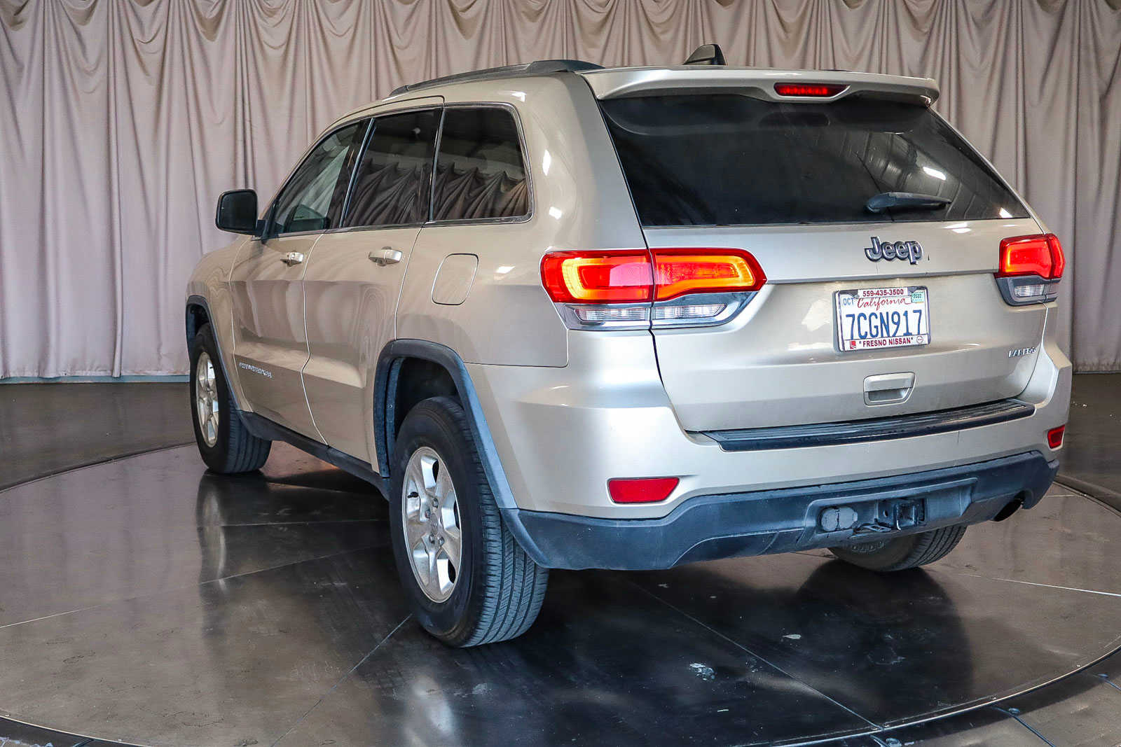 2014 Jeep Grand Cherokee Laredo 2