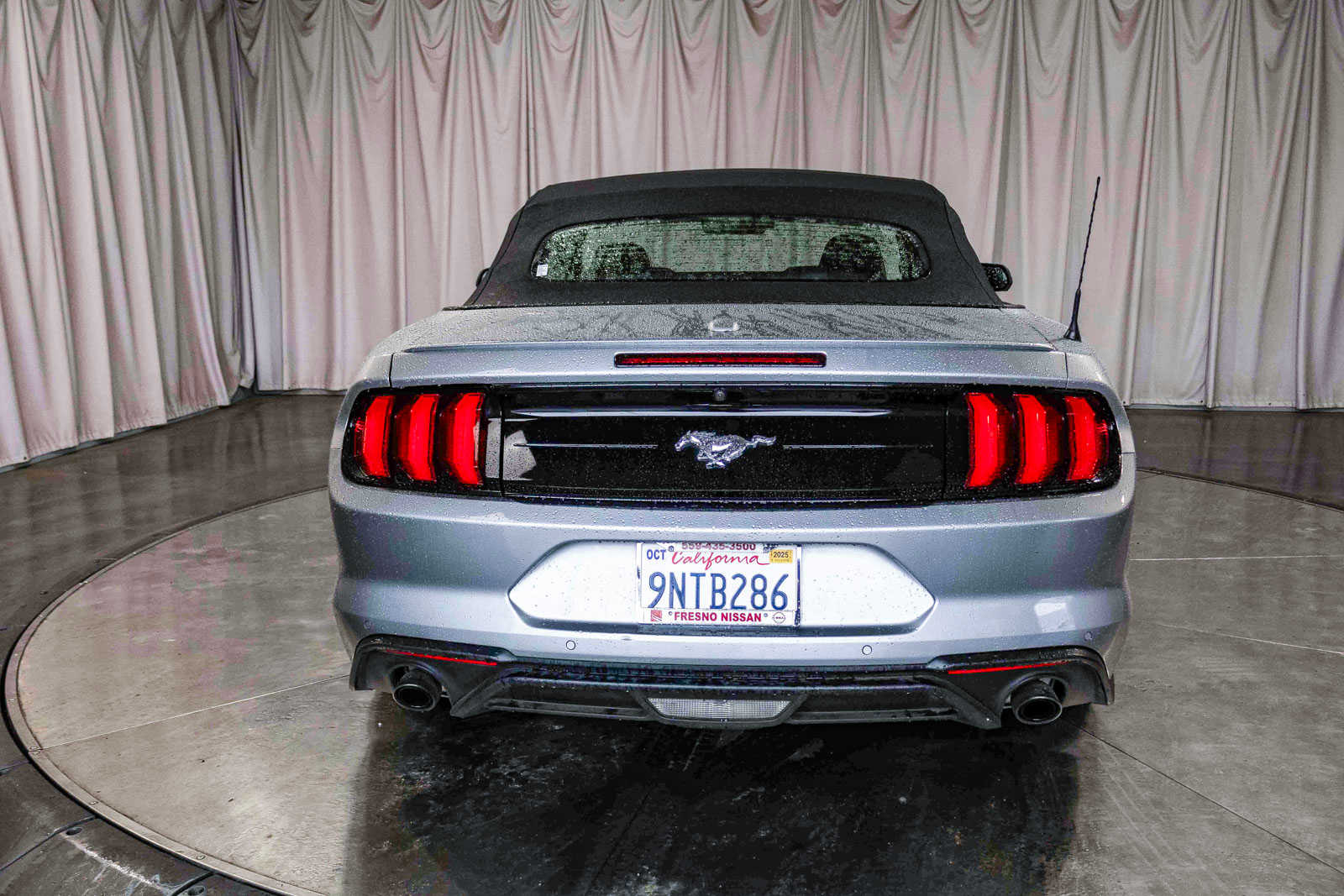 2022 Ford Mustang EcoBoost Premium 3