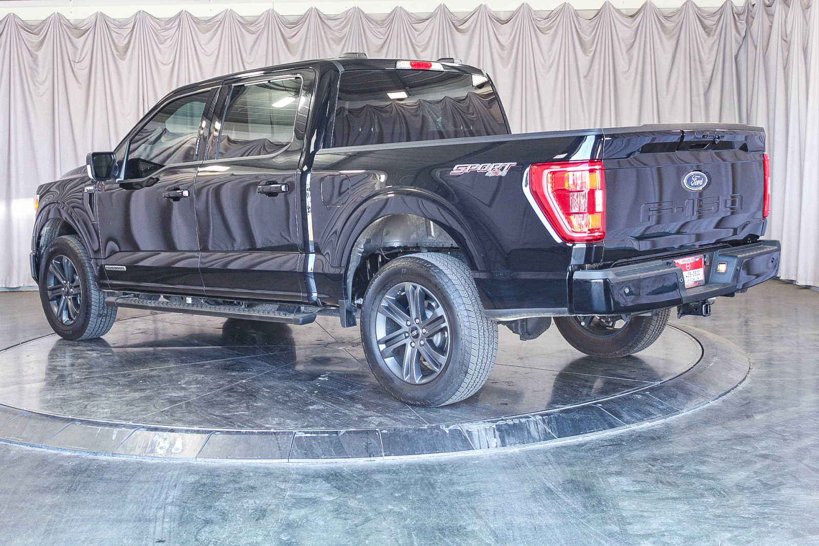 2023 Ford F-150 XLT 4WD SuperCrew 5.5 Box 2