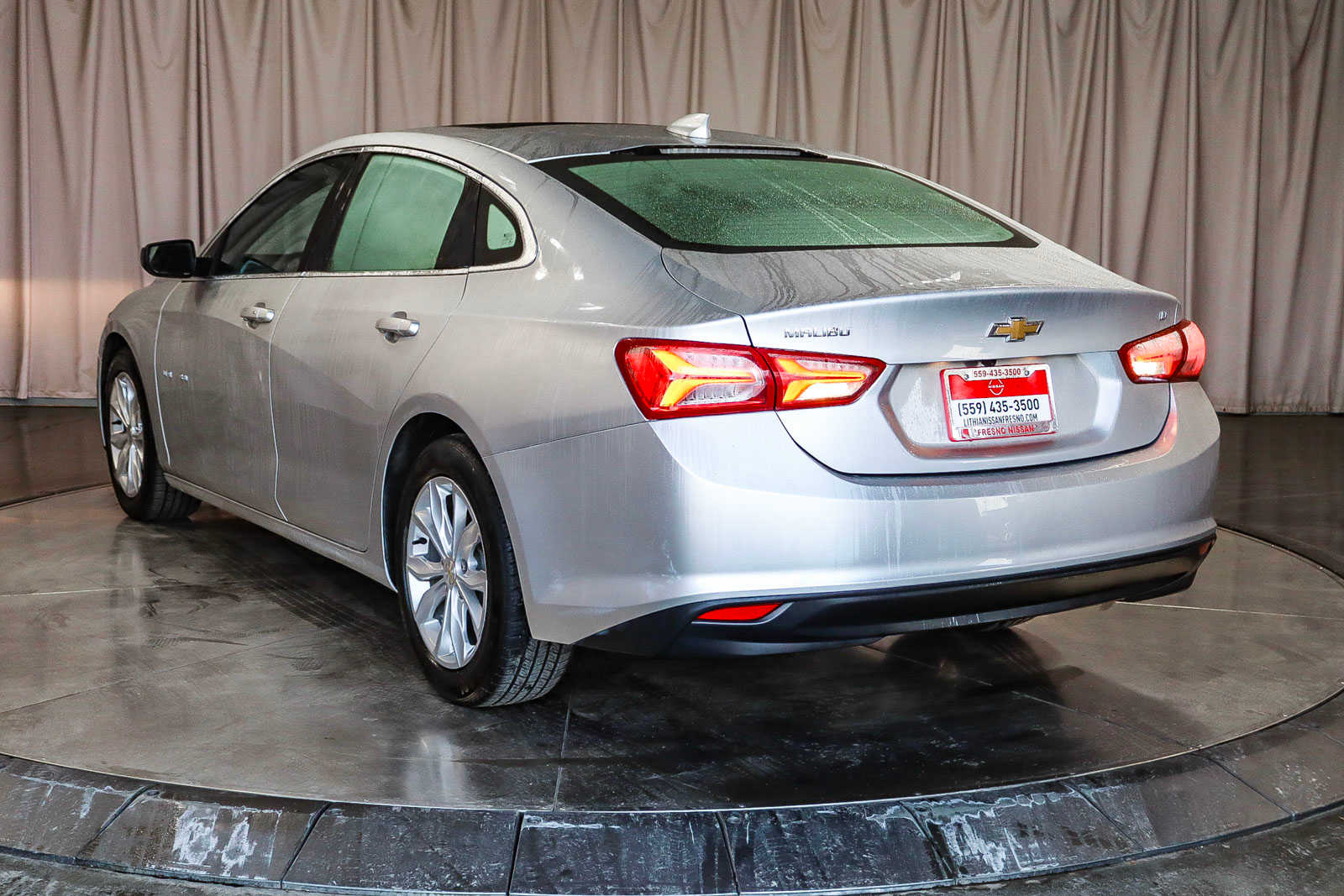 Used 2021 Chevrolet Malibu 1LT with VIN 1G1ZD5ST8MF065982 for sale in Fresno, CA